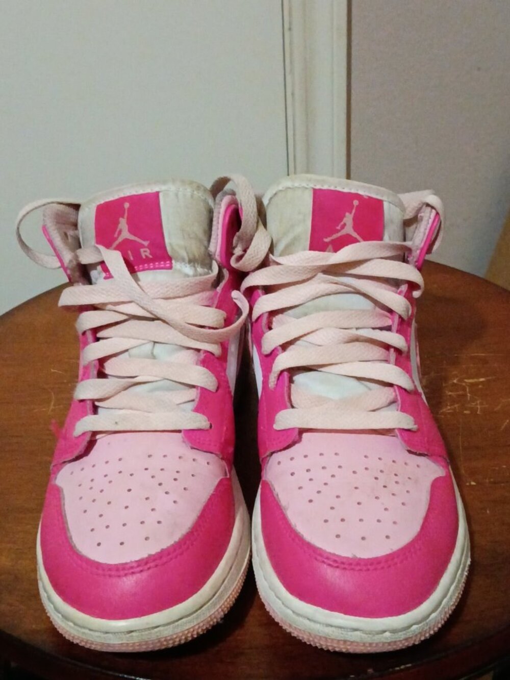 Nike Air Jordan 1 Mid Shoes Youth Kids Size 4Y Fierce Pink  Barbie FD8780-116 - Picture 5 of 13